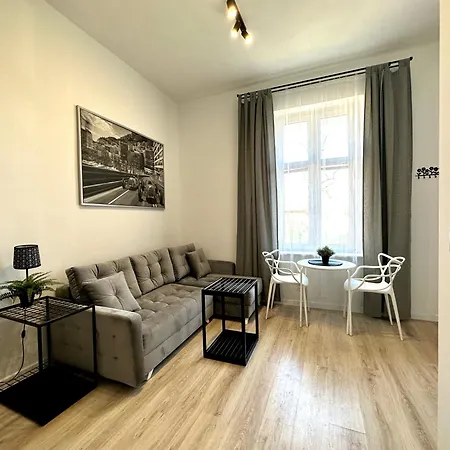 Studio Gdansk Oliwa IV *